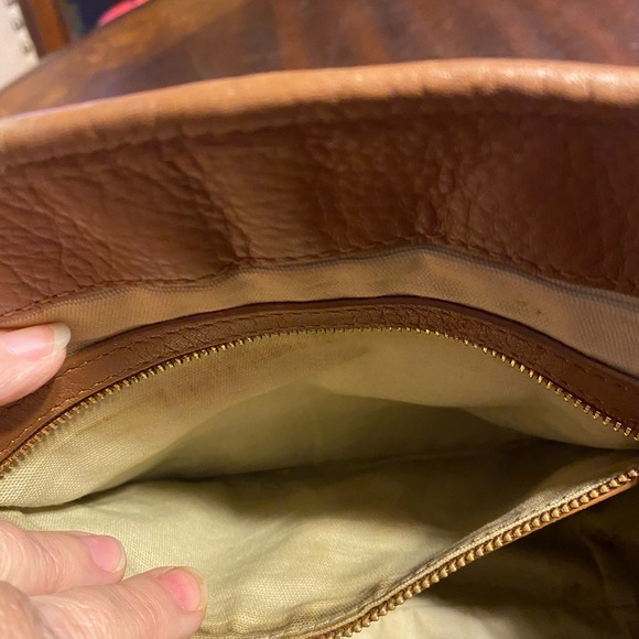 Vintage Tory Burch Leather Crossbody w/ extra strap! Cleaned & Refreshed! - Picture 10 of 13